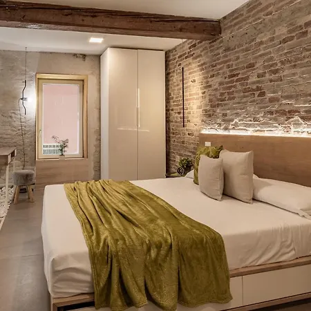Vicolo Dei Duelli Industrial Apartamento