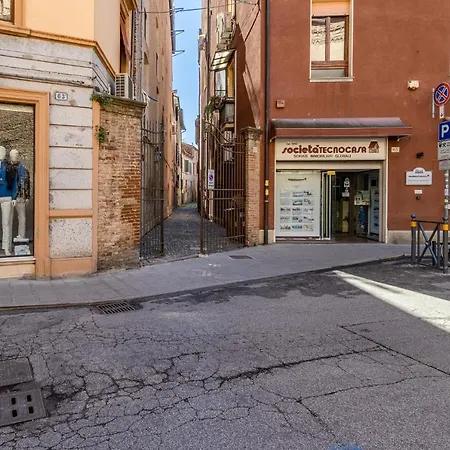 Vicolo Dei Duelli Industrial Apartman Ferrara