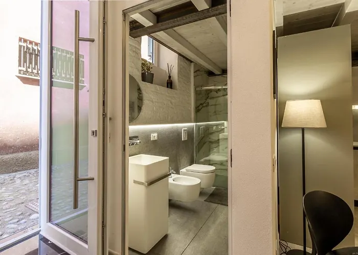 Vicolo Dei Duelli Industrial Apartman *